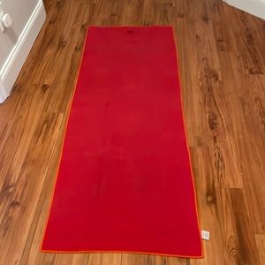 Skidless by yogitoes non-slip yoga towel